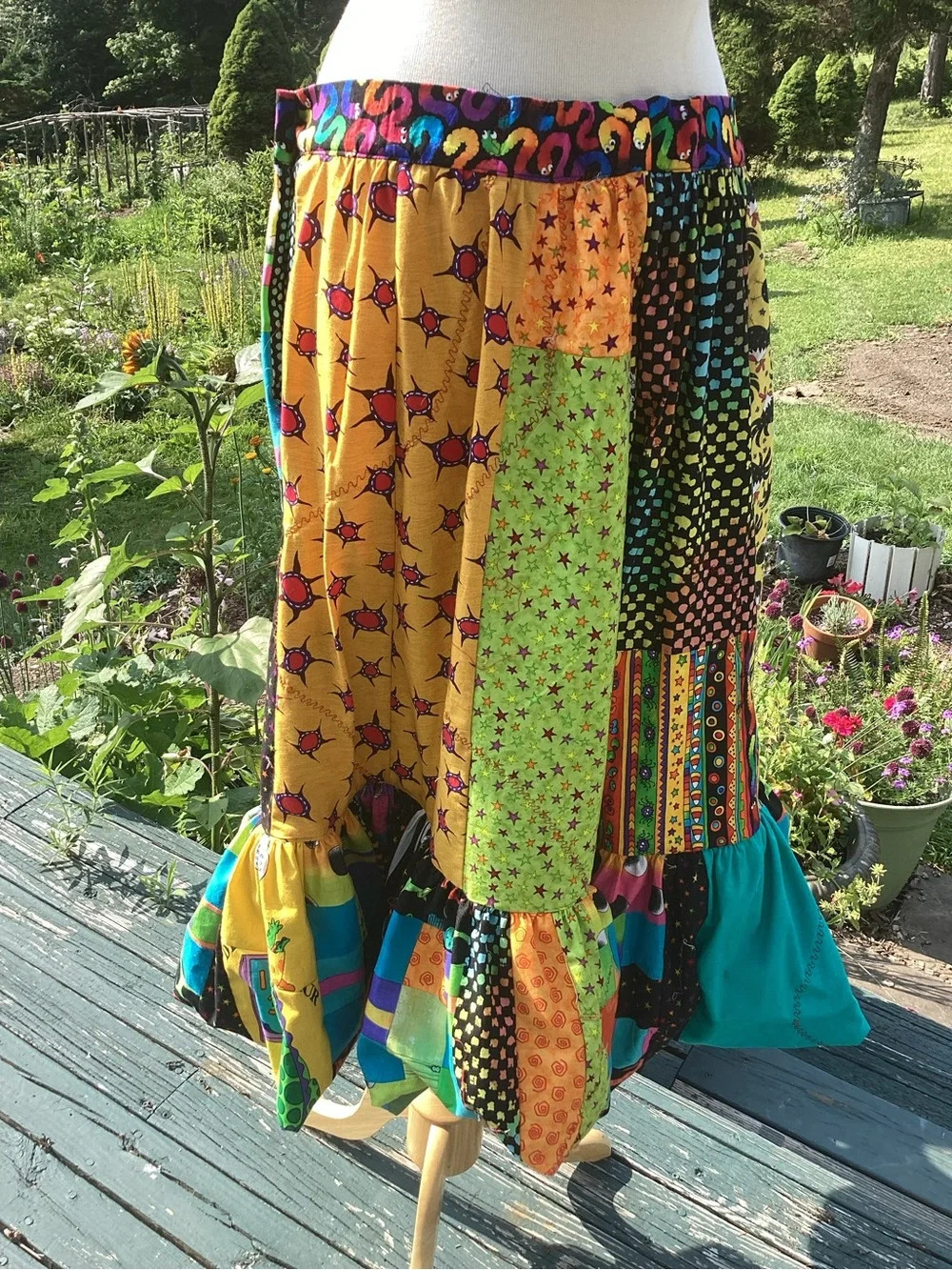 Upcycle Annie patchwork side /front pocket cotton tiered ruffle midi skirt. M-L